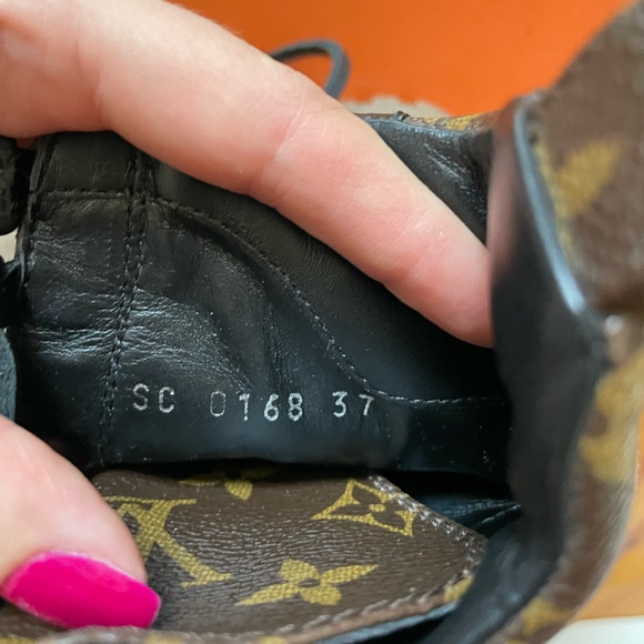 Louis Vuitton Laureate Platform Desert Boot - Picture 7 of 7